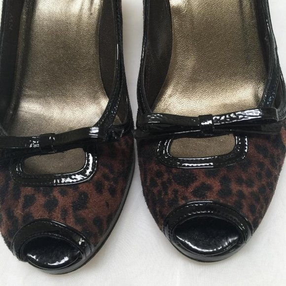 STUART WEITZMAN -Animal Prints Suede Peep Toe - Picture 2 of 6